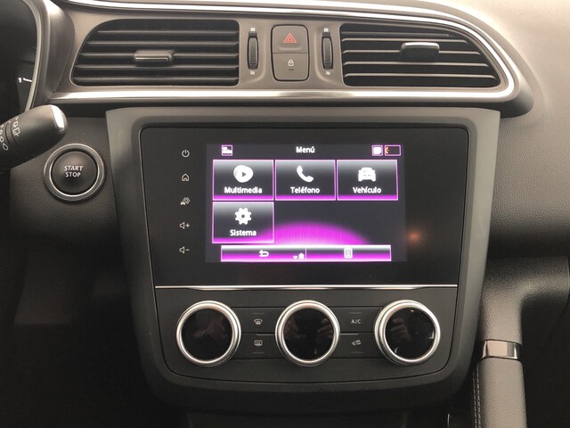 Inside Kadjar Diesel  Blanco Glaciar