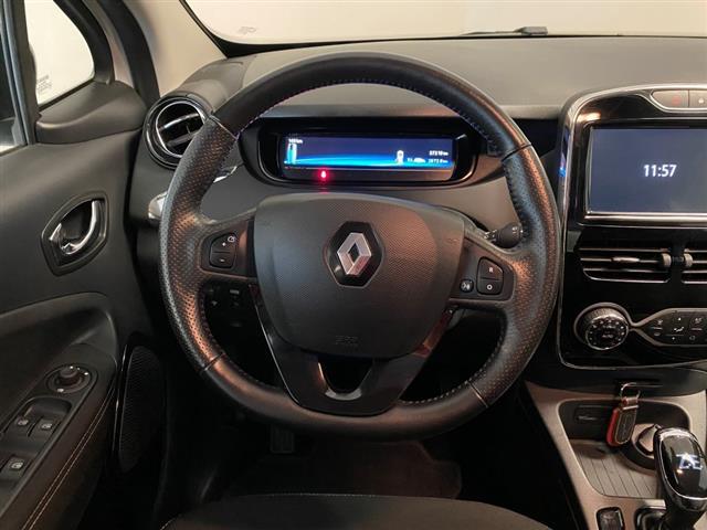 RENAULT ZOE 03067680_VO38043894