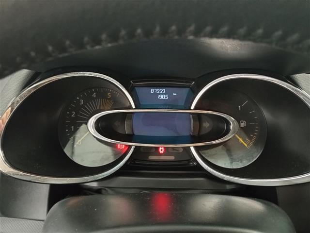 RENAULT Clio 02600411_VO38053400