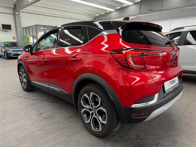 RENAULT Captur 00015754_VO38023184