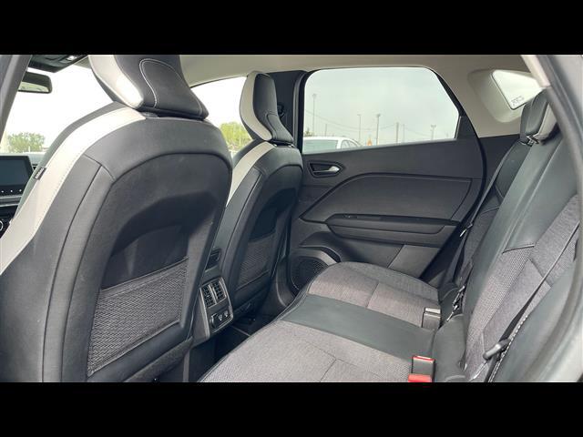 RENAULT Captur 00887821_VO38013477