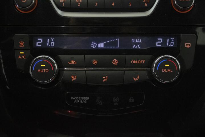 Inside Qashqai Diesel  Blanco
