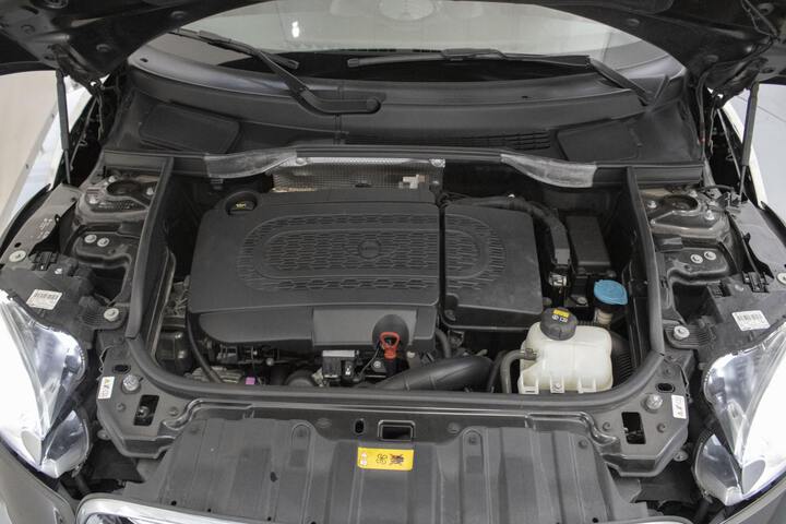 Inside  F60 Countryman Diesel  Midnight Black