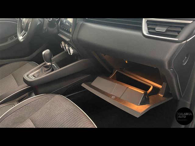 RENAULT Clio V 2019 00006138_VO38033579