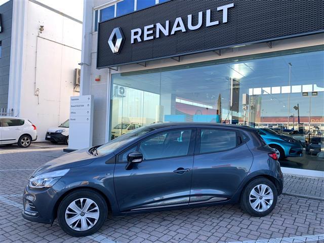 RENAULT Clio 04376039_VO38013080