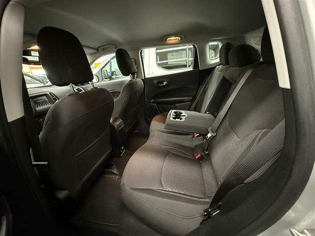 JEEP Compass 00015721_VO38023184