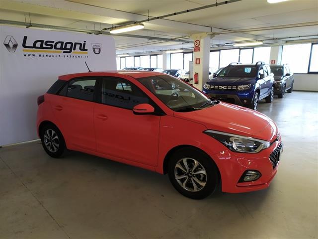 HYUNDAI i20 00008226_VO38013330