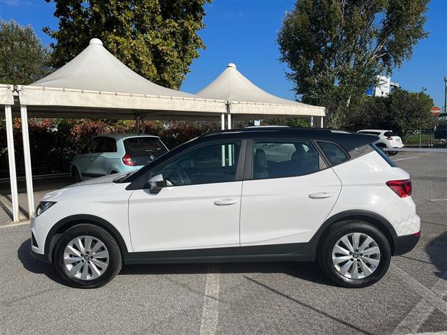 SEAT Arona 2017 02639910_VO38043366