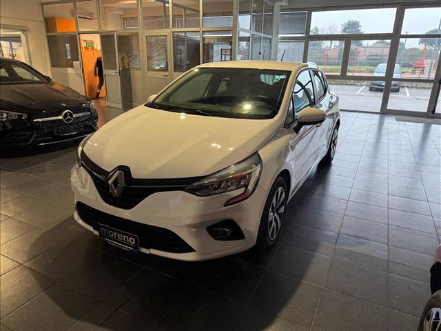 RENAULT Clio 05720154_VO38043127