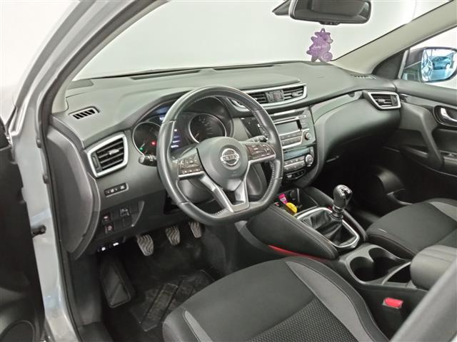 NISSAN Qashqai 06076960_VO38053400