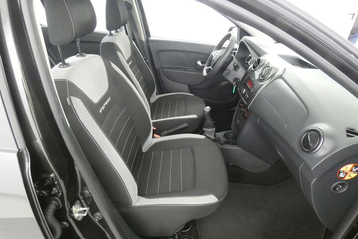 Inside Sandero  Negro Nacarado