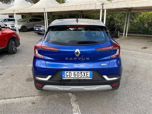 RENAULT Captur 02641498_VO38043366