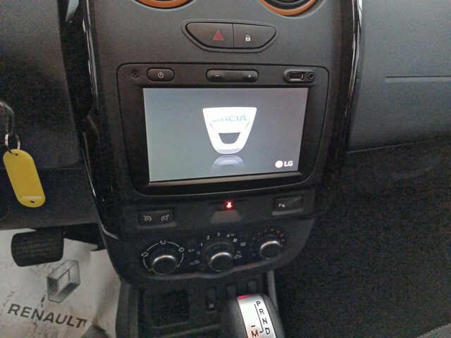 Inside Duster Diesel  BLANCO