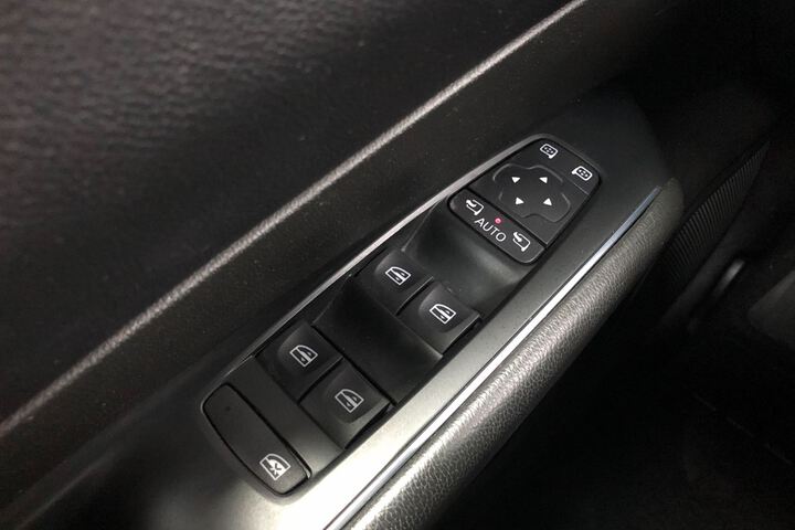 Inside Talisman Sport Tourer Diesel  Gris