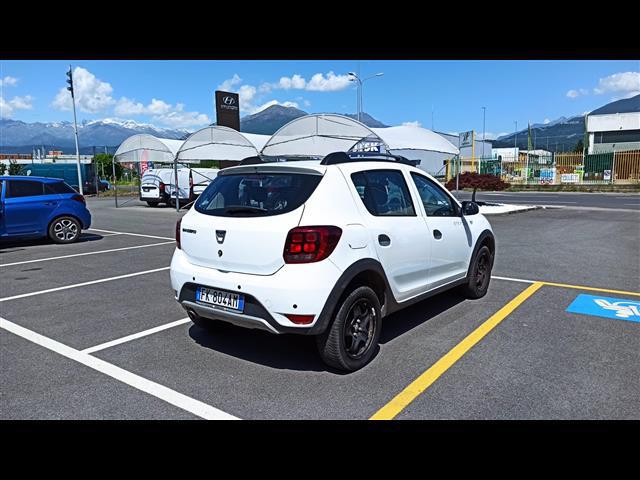 DACIA Sandero  Stepway 00024213_VO38013404