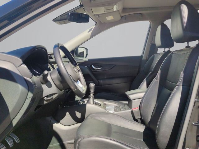 Inside X-Trail Diesel  Negro