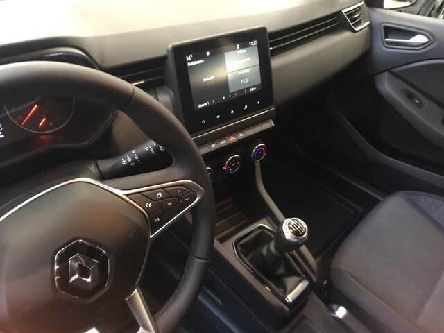 Inside Clio  Gris Titanium