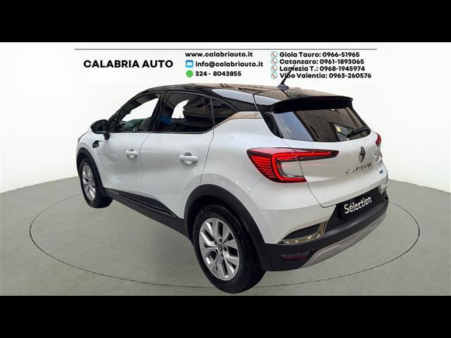 RENAULT Captur 00007088_VO38033579