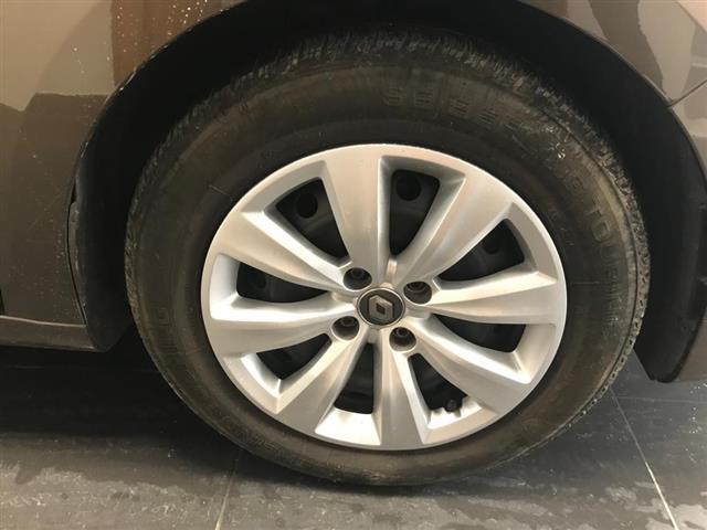 RENAULT Clio V 2019 00006553_VO38033579