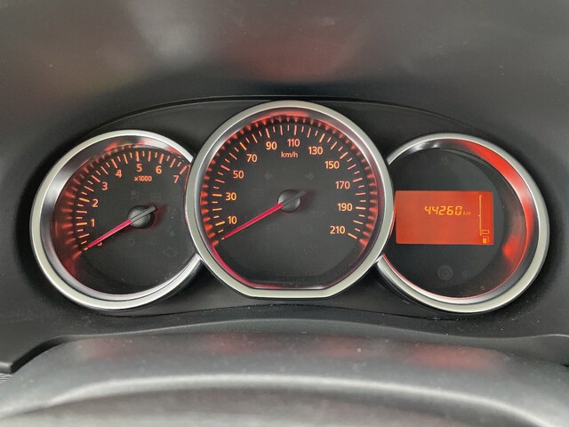 Inside Lodgy Diesel  Gris Higland