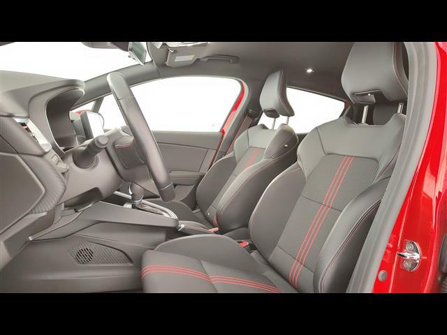 RENAULT Clio 00947971_VO38023732