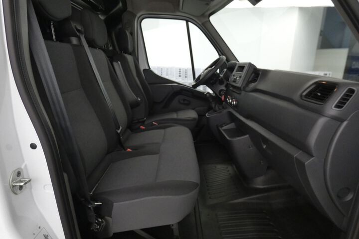 Inside Master Furgón Diesel  Blanco Glaciar