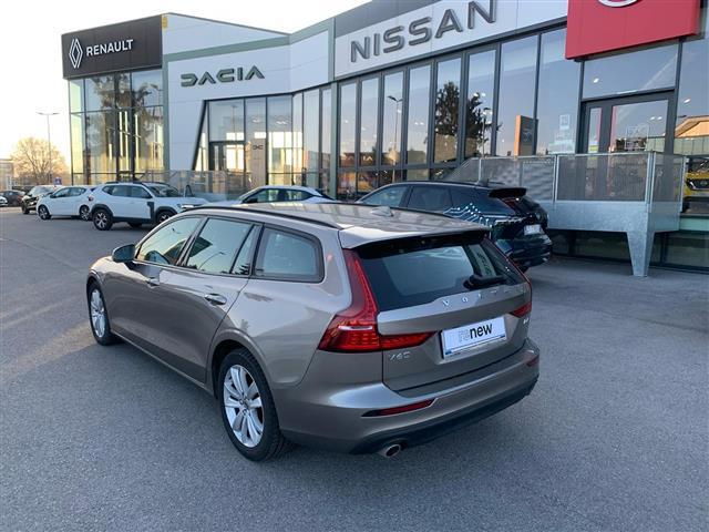 VOLVO V60 II 2019 02614153_VO38013041