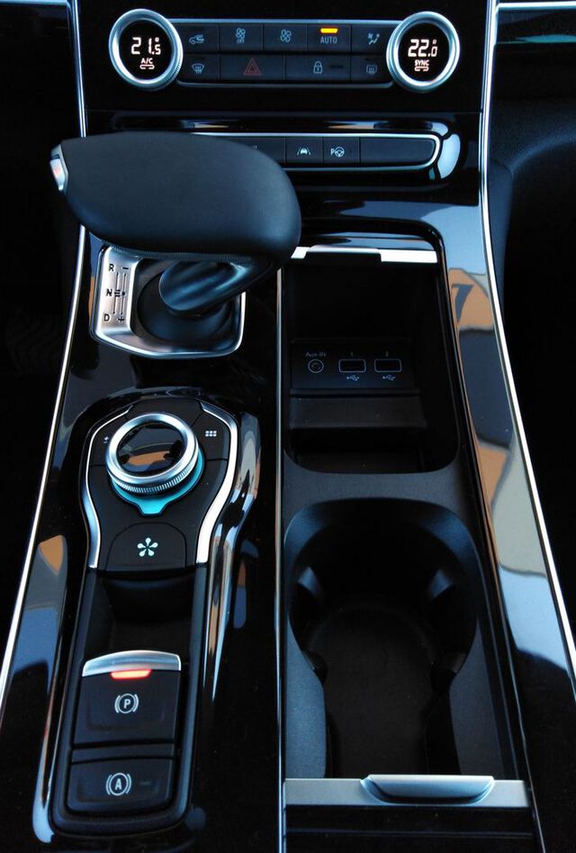 Inside Espace Diesel  Gris Titanium