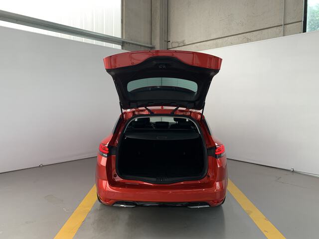 Outside Mégane Sport Tourer  Rojo Deseo