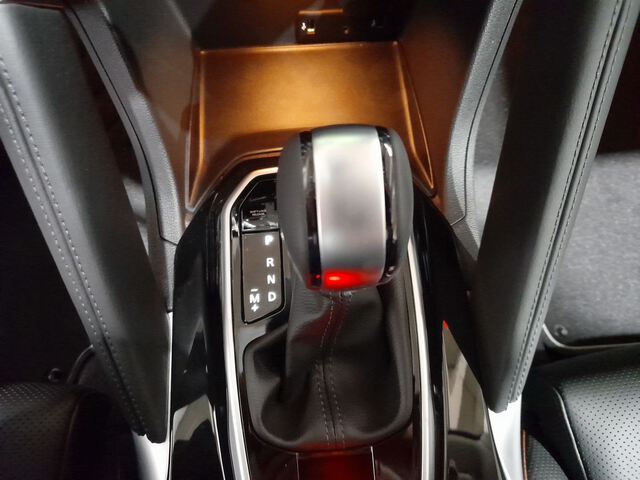 Inside Koleos Diesel  Gris Tornado