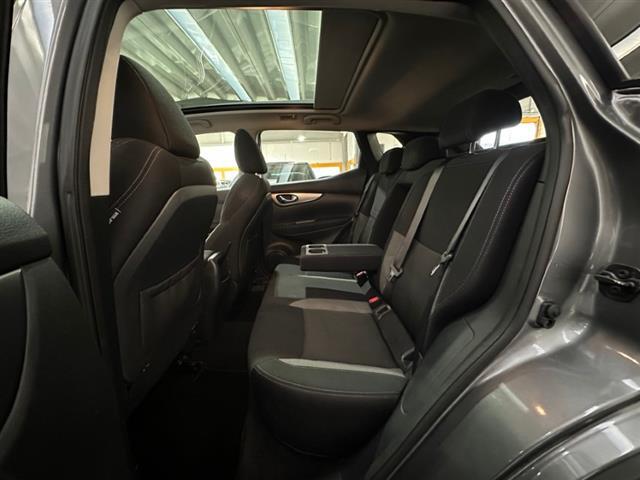 NISSAN Qashqai 00011696_VO38023184