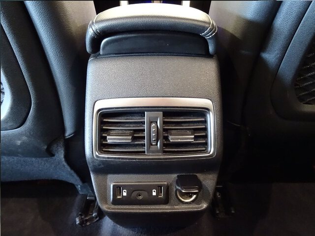 Inside Koleos Diesel  Gris Tornado