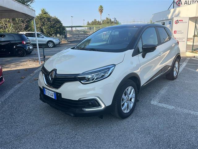 RENAULT Captur 02640727_VO38043366