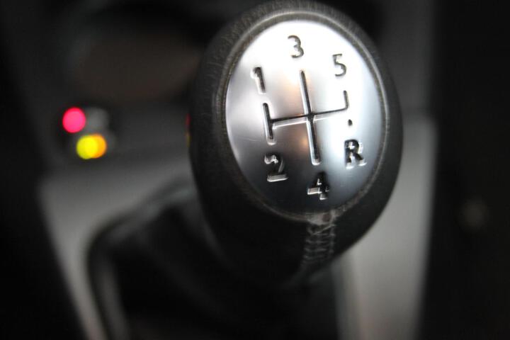 Inside Lodgy  Gris Cometa