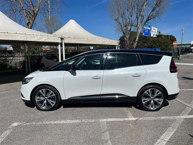 RENAULT Grand Scenic 02640318_VO38043366