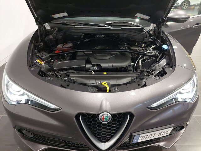 Inside Stelvio Diesel  Gris Silverstone