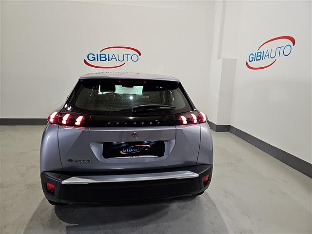 PEUGEOT 2008 02321653_VO38013170