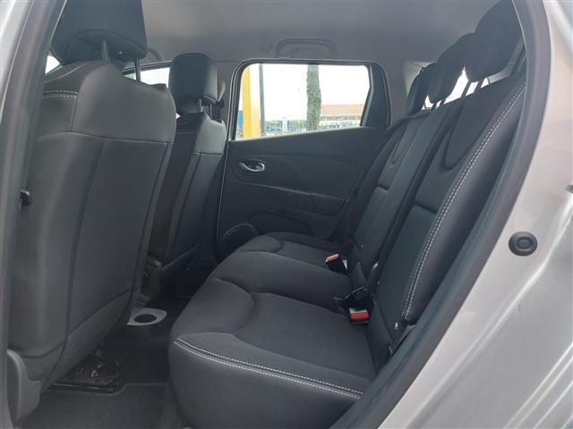 RENAULT Clio 05853955_VO38013080