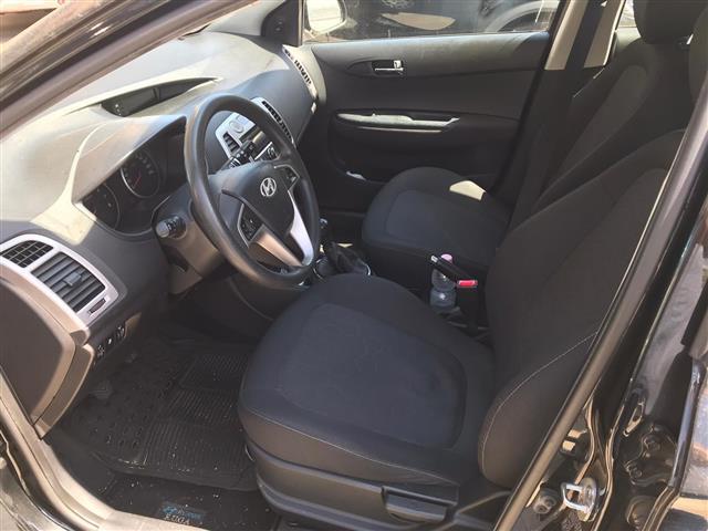 HYUNDAI i20 00006540_VO38033579