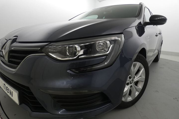 Inside Mégane Sport Tourer Diesel  Gris Titanium