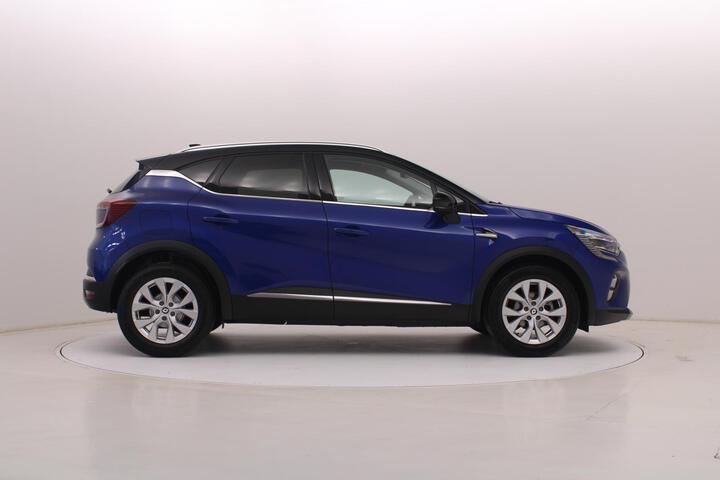 Outside Captur  Azul