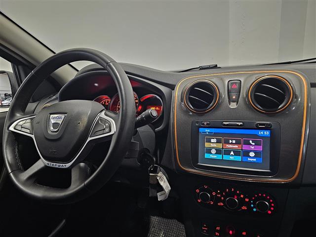 DACIA Logan 02416143_VO38013170