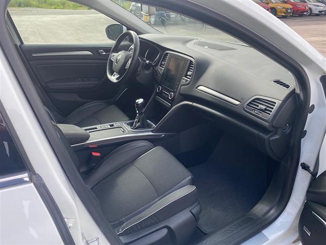 RENAULT Megane 01152191_VO38013322