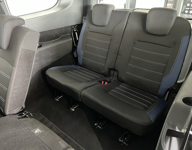 Inside Lodgy Diesel  BLANCO