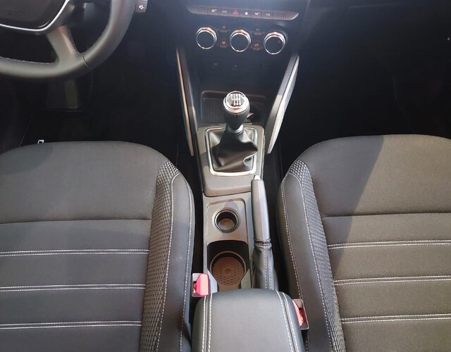 Inside Duster Diesel  Gris Higland