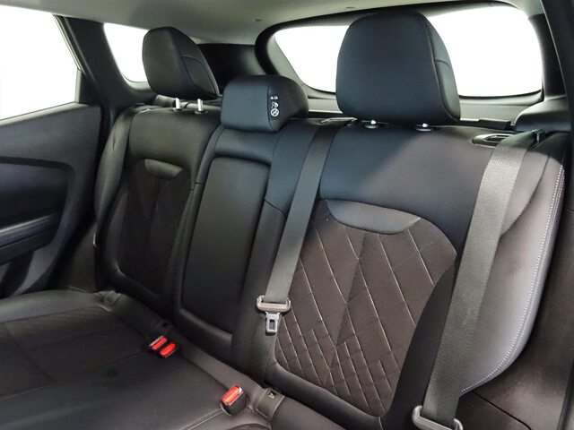 Inside Kadjar  Azul Cosmos