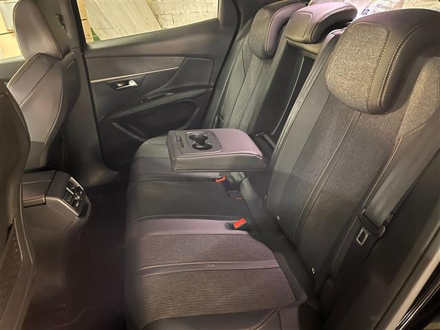 PEUGEOT 3008 00024173_VO38013404