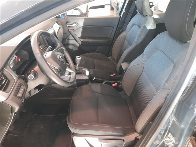 RENAULT Captur 00015855_VO38023184