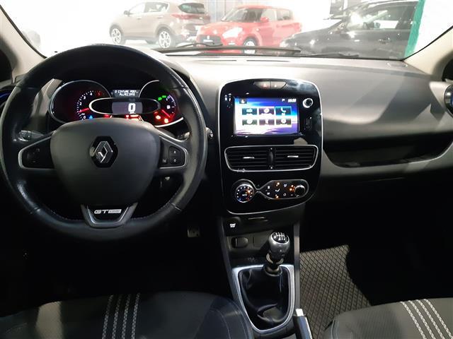 RENAULT Clio 02355497_VO38013041