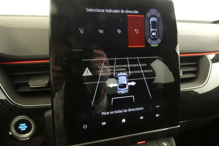 Inside Arkana Híbrido  Negro Sport